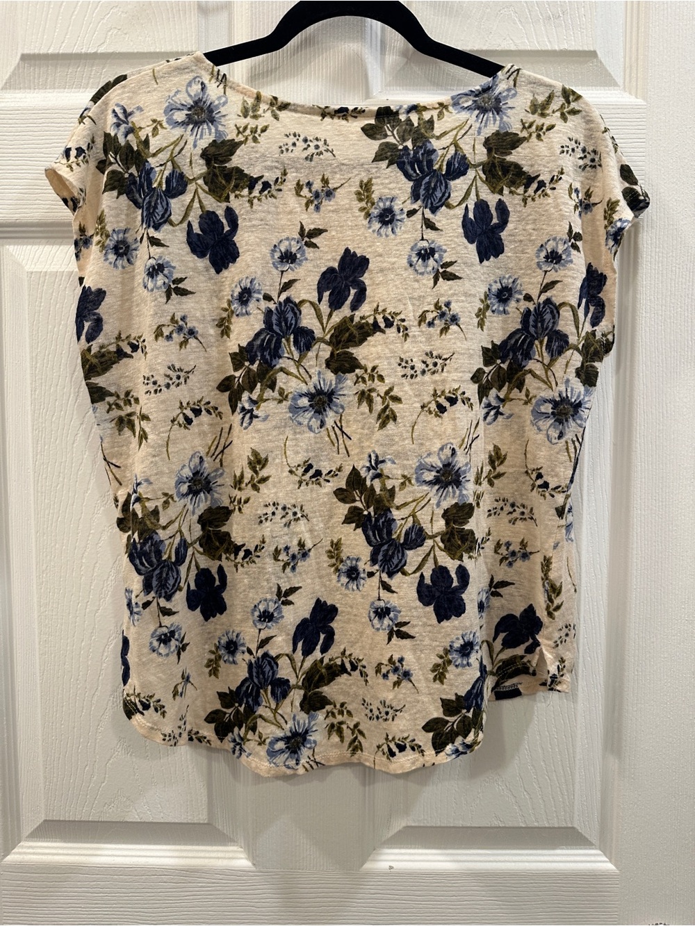 cynthia rowley beige blue green floral round neck short sleeve knit top sz M EUC - Picture 2 of 4